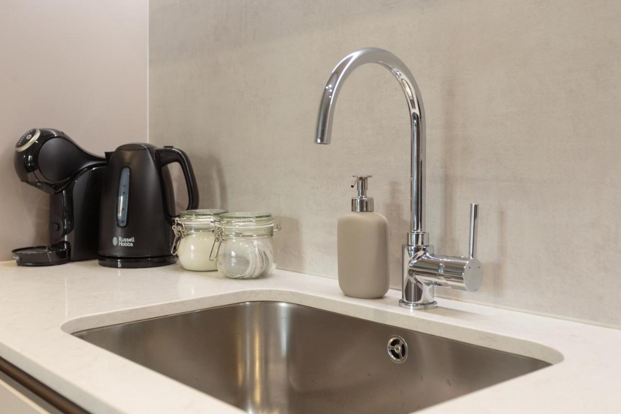 Dragon Suites - Edinburgh City Centre 2 Bed Apartment ภายนอก รูปภาพ