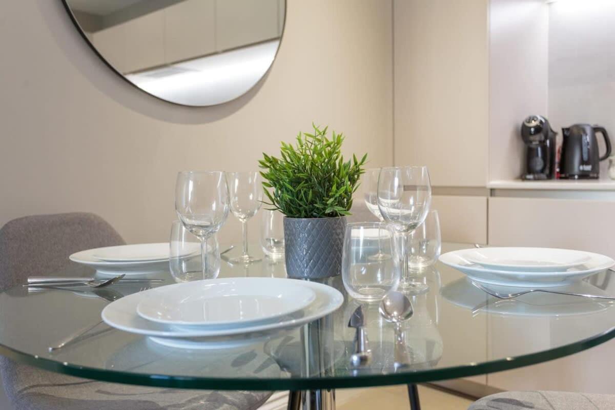 Dragon Suites - Edinburgh City Centre 2 Bed Apartment ภายนอก รูปภาพ